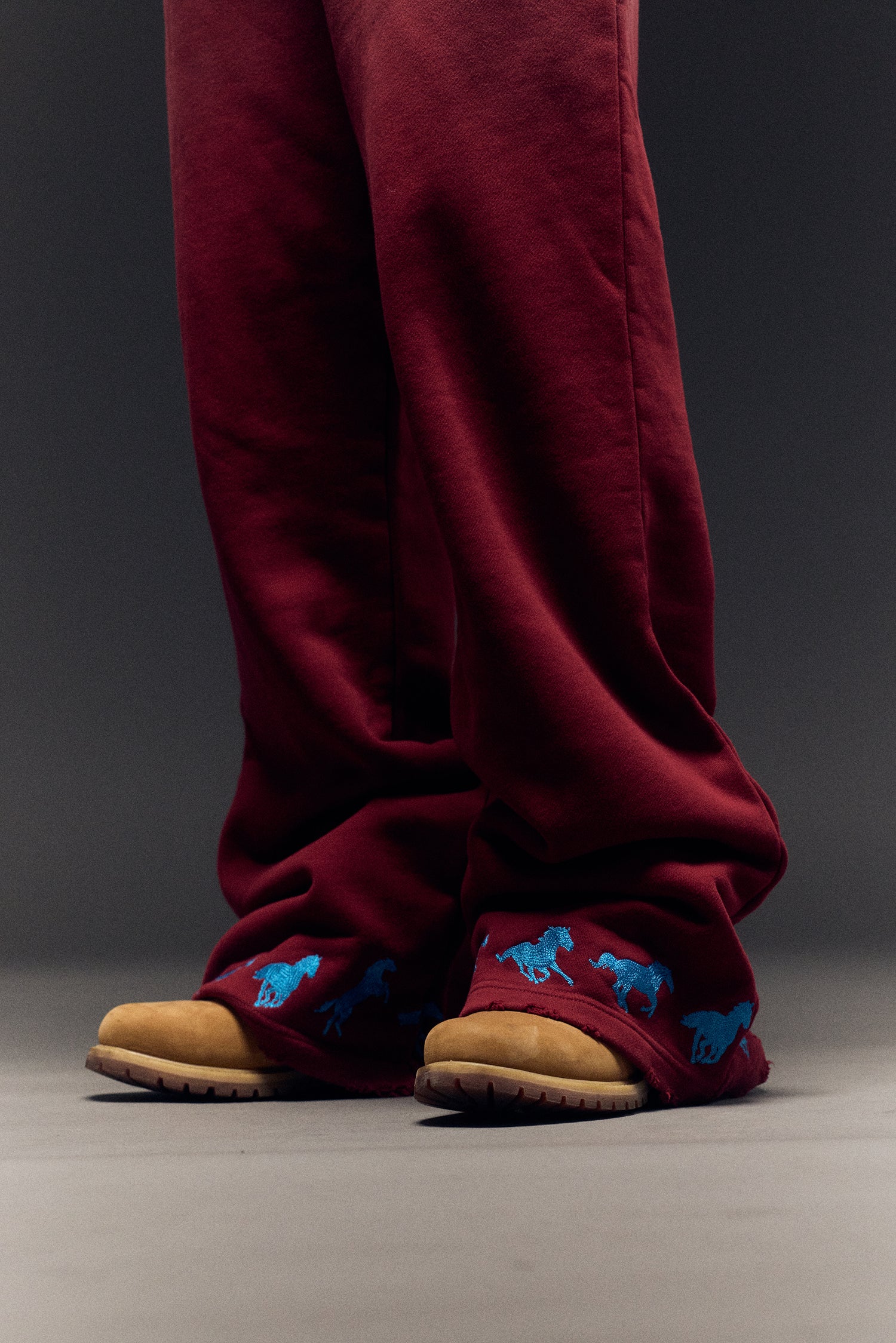 RUNNING HORSE SWEATPANTS