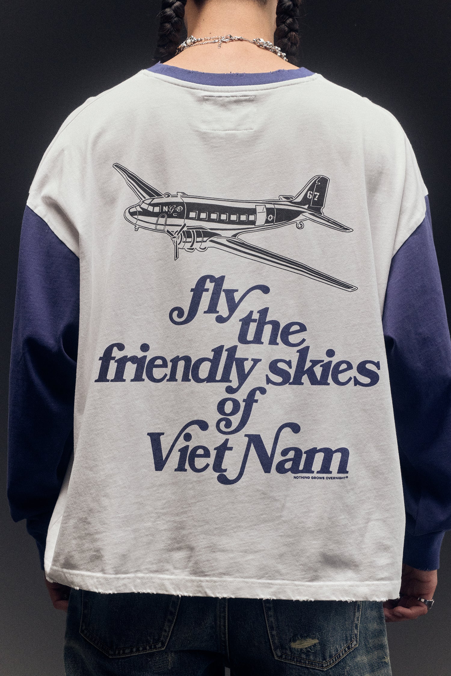 FRIENDLY SKIES LS TEE