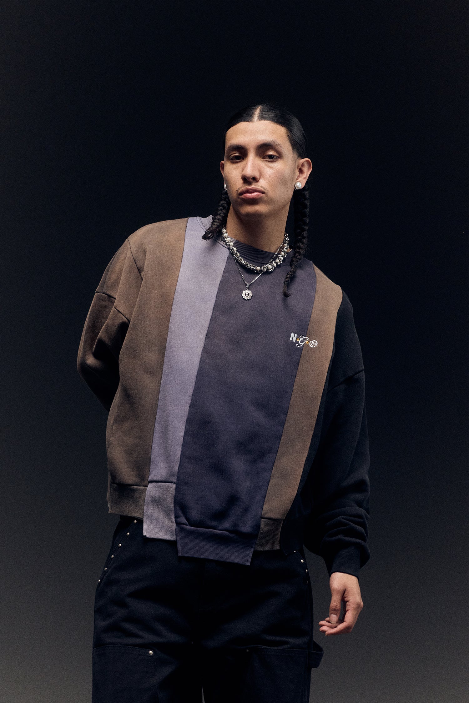 PANEL CREWNECK