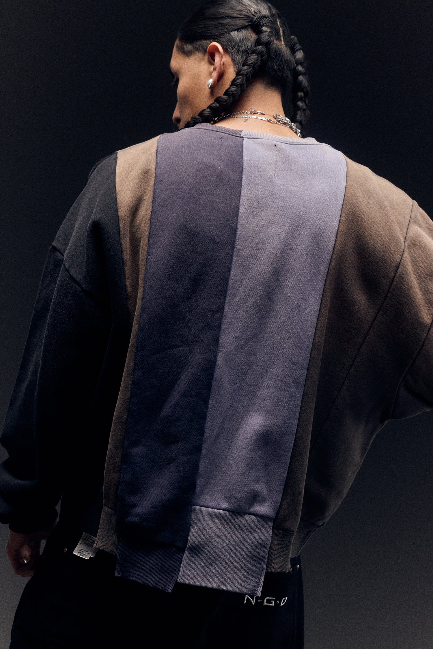 PANEL CREWNECK